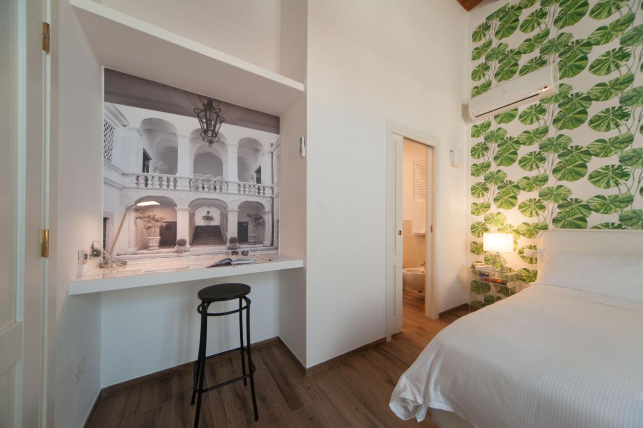 La Soffitta Covelli Panzió Trani Kültér fotó