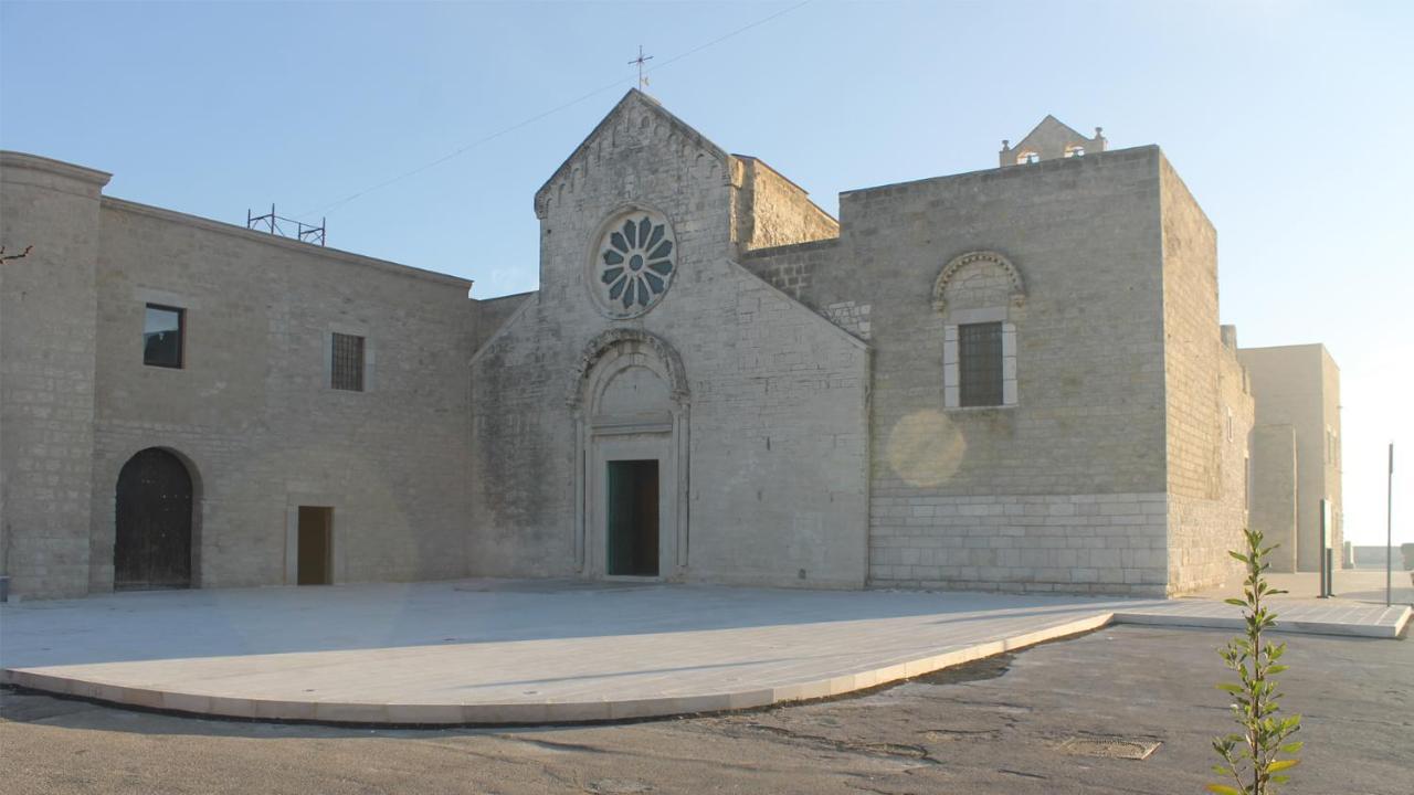 La Soffitta Covelli Panzió Trani Kültér fotó